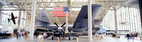 Hughes H-4 Hercules (&quot;Spruce Goose&quot;) and P-51 Mustang