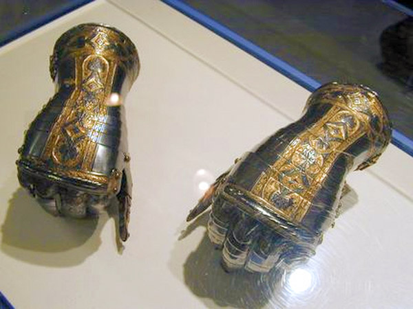 Higgins Armory Museum