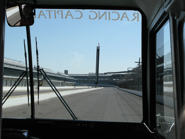 Indianapolis Motor Speedway, bus tour of the track