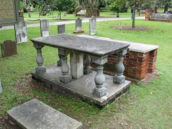 Colonial Park and cemetry