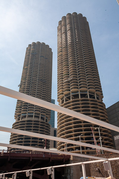 Architecture tour from the Chicago river