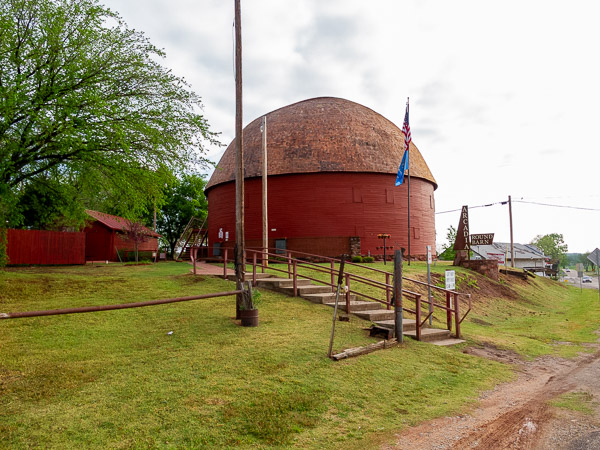 Arcadia Round Barn in Arcadia, OK