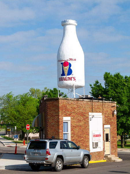 Milk bottle grocery, Oklahoma City, OK