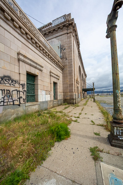 16th Street Train Station