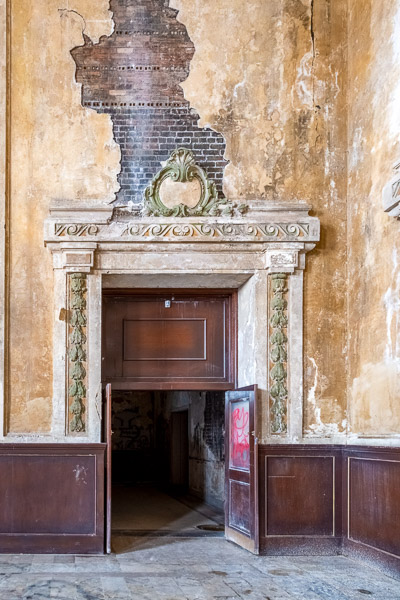16th Street Train Station, main lobby