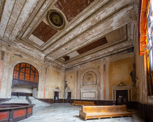 16th Street Train Station, main lobby