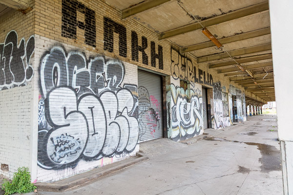 16th Street Train Station, bagage office