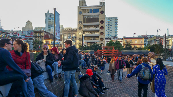 San Francisco Chinese New Years parade along the parade route as crowds arrive