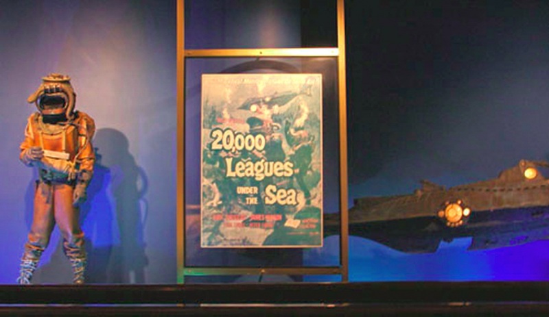 Epcot Center, 20,000 leagues under the sea exhibit