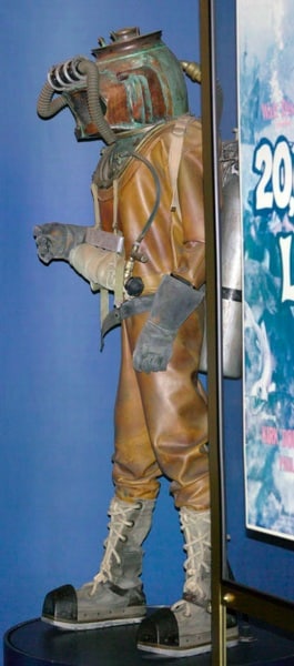Epcot Center, 20,000 leagues under the sea exhibit