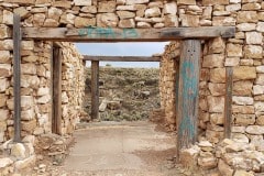 Two guns ghost town along route 66 in Arizona