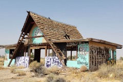Abandoned building near Newberry Srings California
